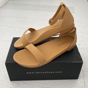 Secra Arch Support Sandals “Willow” size 8